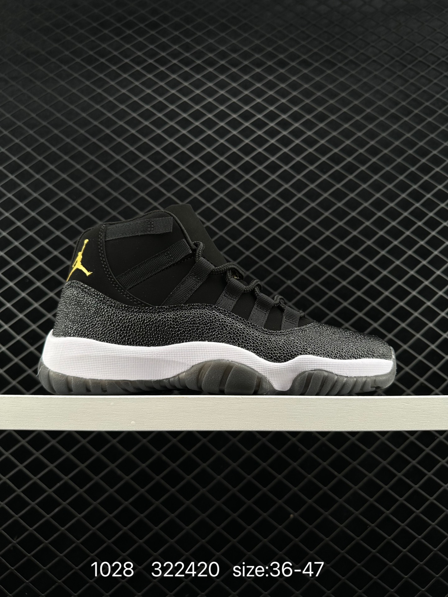 Nike Air Jordan 11 Retro Low LE